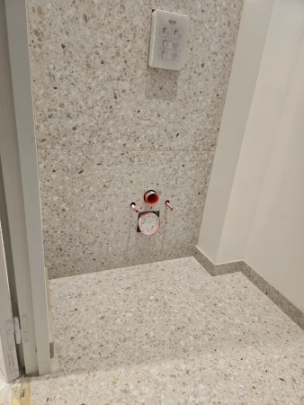 pose de carrelage dans un wc